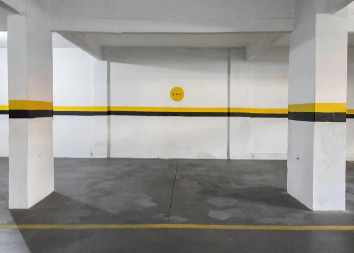 CB54 - Currasqueira, 2 Dorm Climatizados, Garagem, Próximo ao Calçadão, Wi-Fi